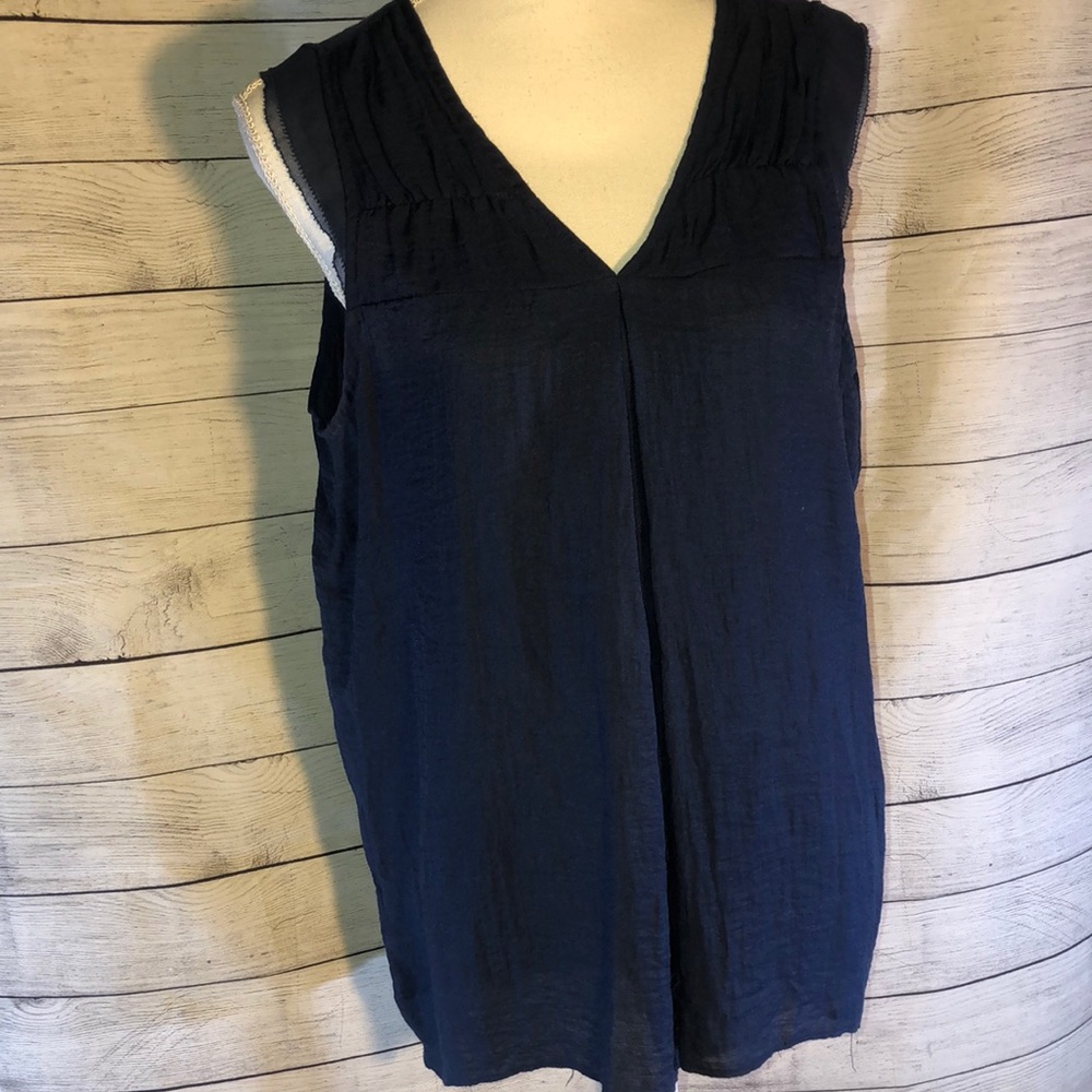 Simply Vera Vera Wang Navy Sleeveless Top